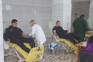 FOTO: Jandarmii vrânceni au donat sânge