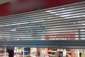 La marii comercianţi din Piteşti – Servicii jalnice, preţuri mincinoase şi politici de te doare mintea