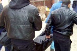 Găsit fără viaţă în casă