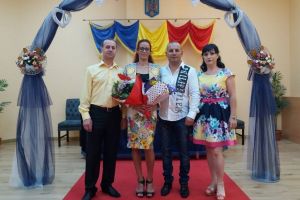 Casa de piatra si temelie din beton armat!“: Antrenorul de lupte Daniel Toader, de la CSS Medgidia, s-a casatorit cu Valentina Moraru (galerie foto)