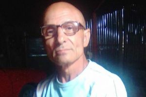 Violator în libertate! I-a pus cuţitul la gât unei femei şi a întreţinut raporturi sexuale cu ea. Bărbatul este căutat de poliţişti