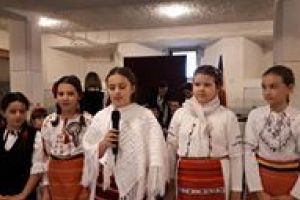 Șezătoarea călătoare „Femeile din Ținutul Căciularilor cos ie”, la Sfântu Gheorghe:   „Tradiţia arde cu flacără vie aici în inima României”