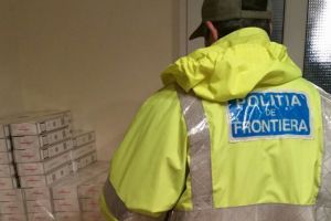 Caz incredibil in judetul Constanta. O suma impresionanta de bani gasita ingropata in gradina unui suspect de contrabanda cu tigari (galerie foto)