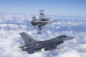 Rusia afirma ca a interceptat un avion spion american deasupra Marii Negre; SUA protesteaza