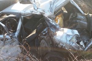 FOTO. Accident grav la Tăşnad. Maşină spulberată!