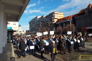 Miting de protest al salariaţilor Apelor Române în Bacău