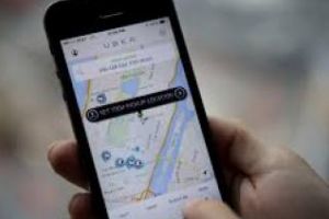 ”Războiul” dintre taximetrişti şi Uber devine violent: Condamnăm ferm actele de violenţă din ultimele zile