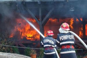 Ei sunt eroii Sătmarului! Peste 6.000 de vieţi, salvate de pompieri în 2017