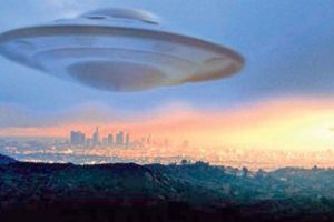 SUA, invadate de EXTRATEREȘTRI! Un GRUP de OZN-uri, în TREI locaţii DIFERITE, în ACEEAȘI ZI - VIDEO