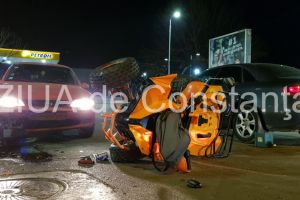 Imagini de la eveniment:Constanta. Accident rutier la intersectia strazii Unirii cu bulevardul Mamaia. Un ATV facut praf (galerie foto) 