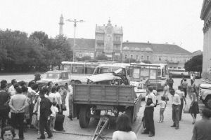 FOTO. Cum erau ,,educaţi” şoferii în perioada comunistă: Li se prezentau maşini distruse