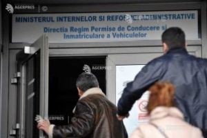 Rezervările la Serviciul de Înmatriculări Auto, ocupate până la sfârşitul lunii martie