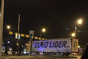 Politia Locala pazeste non-stop Pasajul Jiul de tiruri