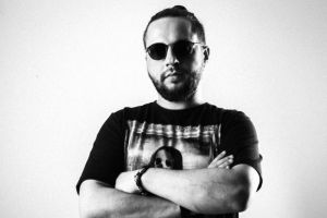 Cel mai tare DJ din Bucureşti revine în Sibiu. La Cotton Pub