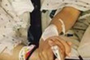 Infirmiera îi DONEAZĂ un rinichi pacientului şi îl salvează. Ce a urmat este rupt dintr-un film