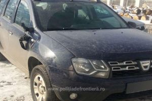 Politisti de frontiera batuti si stropiti cu benzina de suspecti de contrabanda cu tigari. In sprijinul suspectilor au venit mai multe persoane