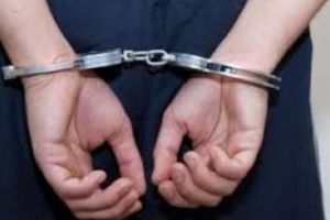 Bărbat reţinut de poliţiştii clujeni. A ameninţat un bărbat să plătească o ”datorie” de 3.000 de euro