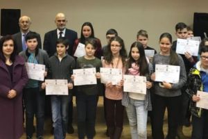 Elevii din Sibiu şi Alba s-au întrecut la matematică, biologie şi fizică. Lista câştigătorilor