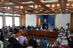 VIDEO. Filarmonica a fost preluată de Consiliul Judeţean. Replici dure