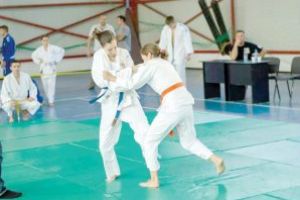 Cei mai buni luptători de arte marţiale din Bârlad, premiaţi de municipalitate