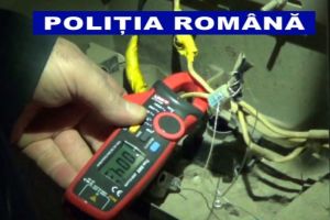 VIDEO Hoţii de curent, buni de plată