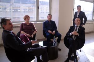 Circ? Grădiniţă? Nu, doar Consiliul local