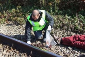 Cadavru, descoperit pe calea ferată