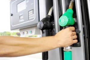 Tot mai mulţi vasluieni îşi fac plinul în Republica Moldova