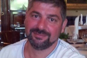 CAPUL reţelei farmaciştilor online din CLUJ, PROTESTATAR #REZIST