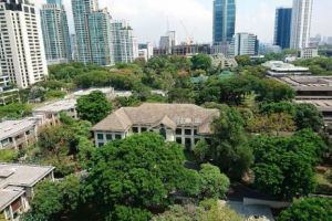 Ministerul britanic de externe vinde o ambasadă pentru 420 de milioane de lire sterline