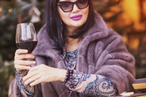 Ozana Barabancea nu se mai opreşte! Şi-a făcut lifting facial după ce a slăbit peste 40 de kilograme. Dacă o vezi, faci ochii mari. Are chip de păpuşă