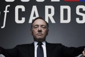 Fanii serialului „House of Cards” au o veste EXCELENTĂ:  Filmările au fost reluate, FĂRĂ Kevin Spacey. Cine s-a alăturat echipei
