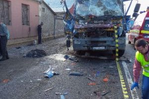 FOTO: Accident la Daneş cu două victime încarcerate