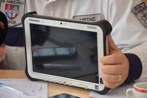 Un echipaj al Ambulanţei chemat la un sugar cu febră a fost jefuit în colonia de ţigani din Diosig