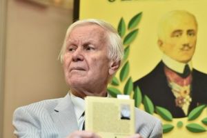 Jurnalul nefardat al celor 200 de cărţi esenţiale ale românilor