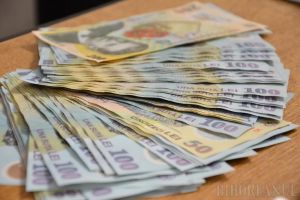 Un lichidator judiciar orădean s-a ales cu dosar penal pentru că şi-a luat onorariul dintr-un cont bancar sechestrat pentru evaziune