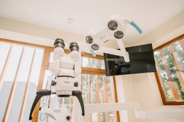 Clinica Dentis, Oradea