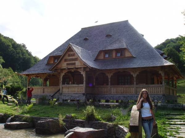 Pastravaria Alex, Ieud