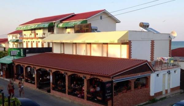 Terasa Stefan, Costineşti