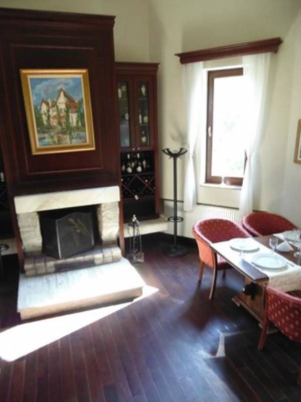 OK Grand Ballroom Restaurant, Bujoreni