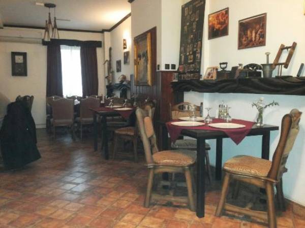 Paul's Select Restaurant-Pizzeria, Rădăuţi