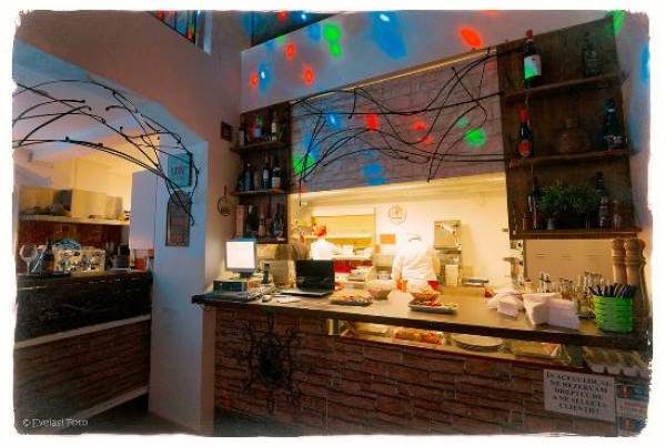 InnItalia - La casa di Romeo e Giulietta, Iaşi