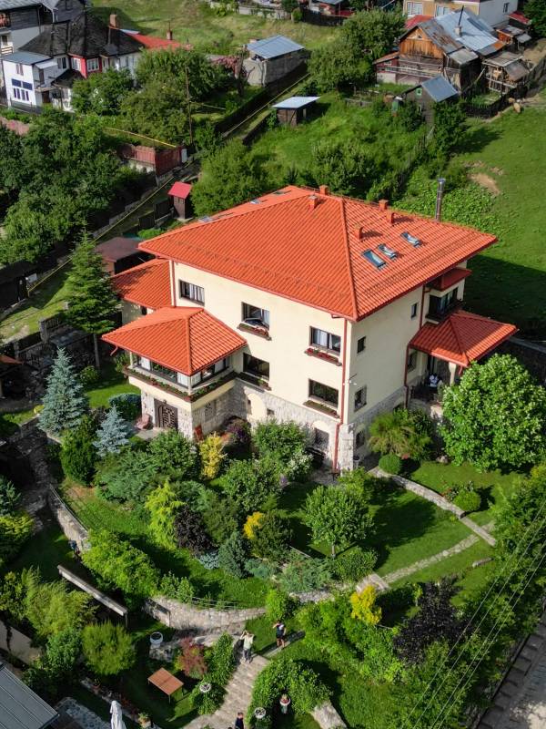 Vila Leonida, Buşteni