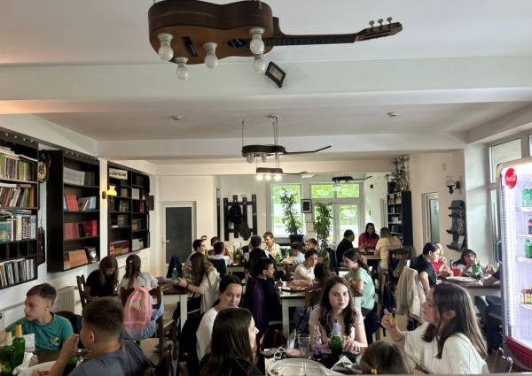 La Bomba, Gura Humorului