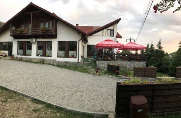 Restaurant Tobo, Baia de Fier