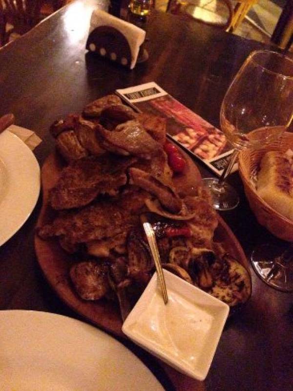 Restaurant Curtea Veche, Bacău